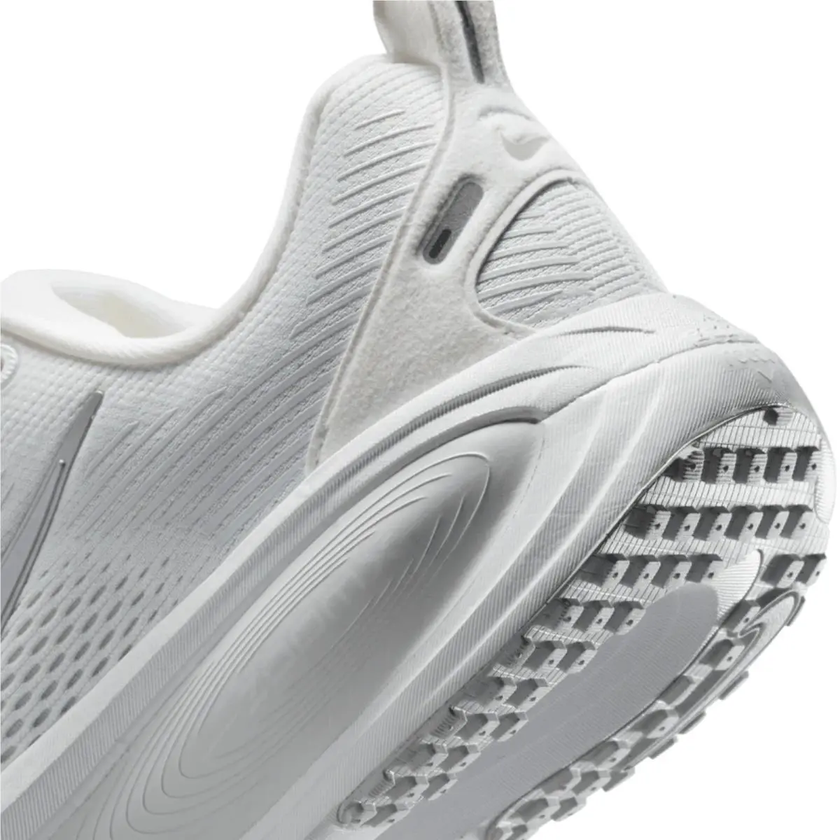 Nike shoes - Nike Vomero 18 - Vomero - HM6804-104 - White 11