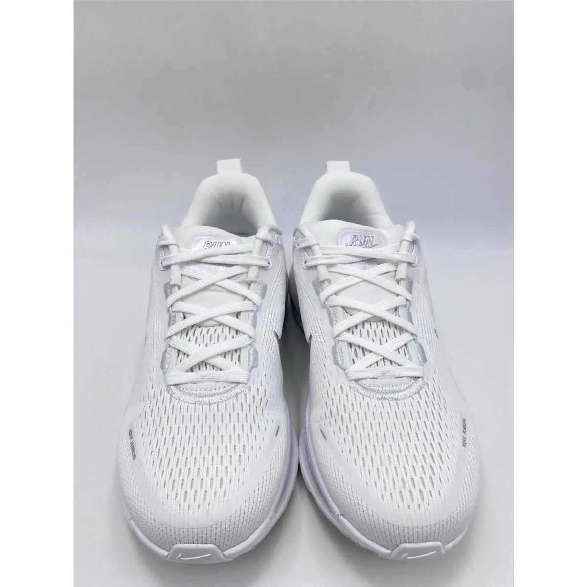 Nike shoes - Nike Vomero 18 - Vomero - HM6804 104 - White/Metallic Silver (UPC: 197863393339) 3