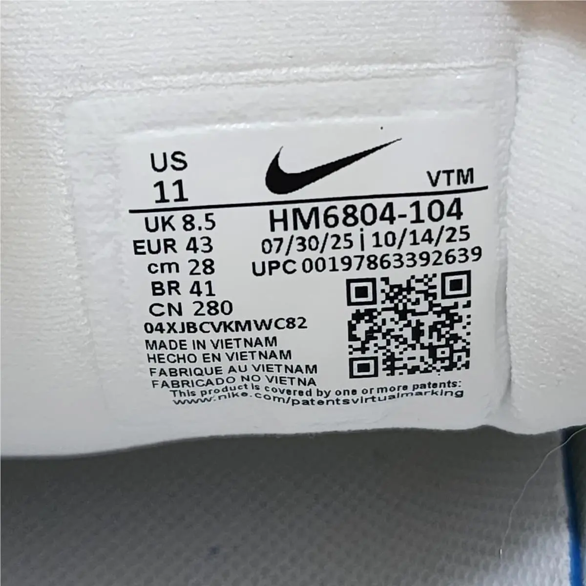 Nike shoes - Nike Vomero 18 - Vomero - HM6804-104 - White 12