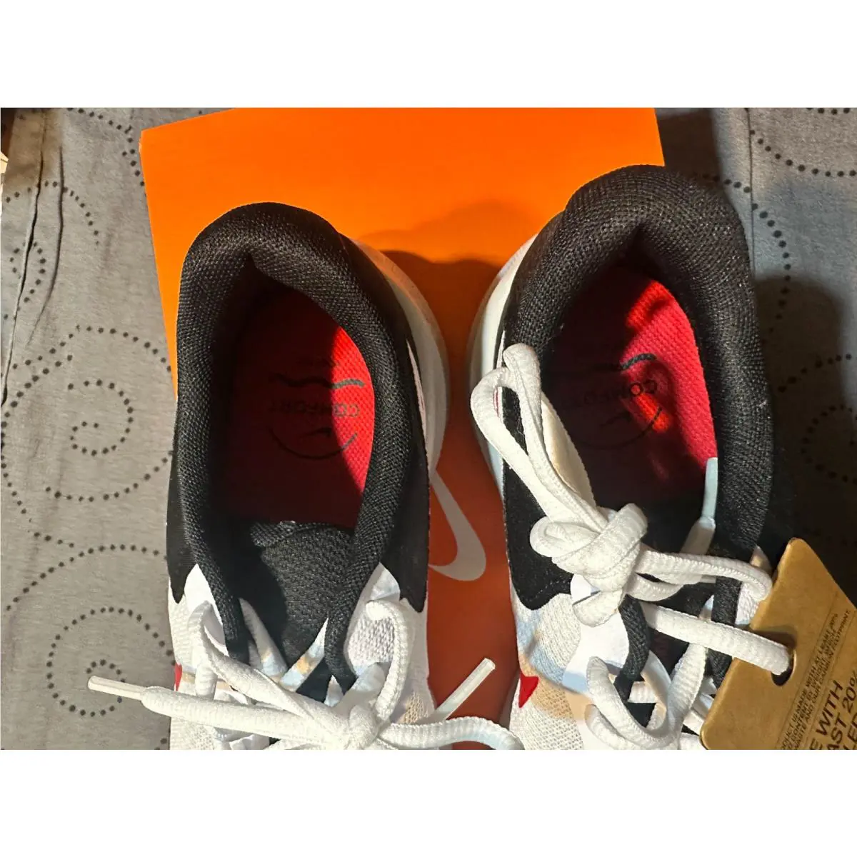Nike shoes - Nike Revolution 7 - Revolution - WHITE + RED FIRE + BLACK 4