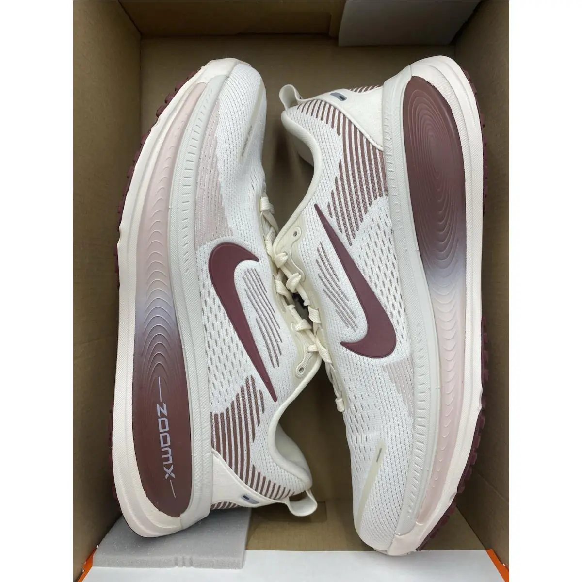 Nike shoes - Nike W Vomero - Vomero - HM6804 108 - Pale Ivory/Dark Team Red (UPC: 198482072902) 5