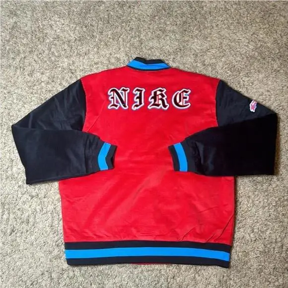 Nike clothing - Red 2