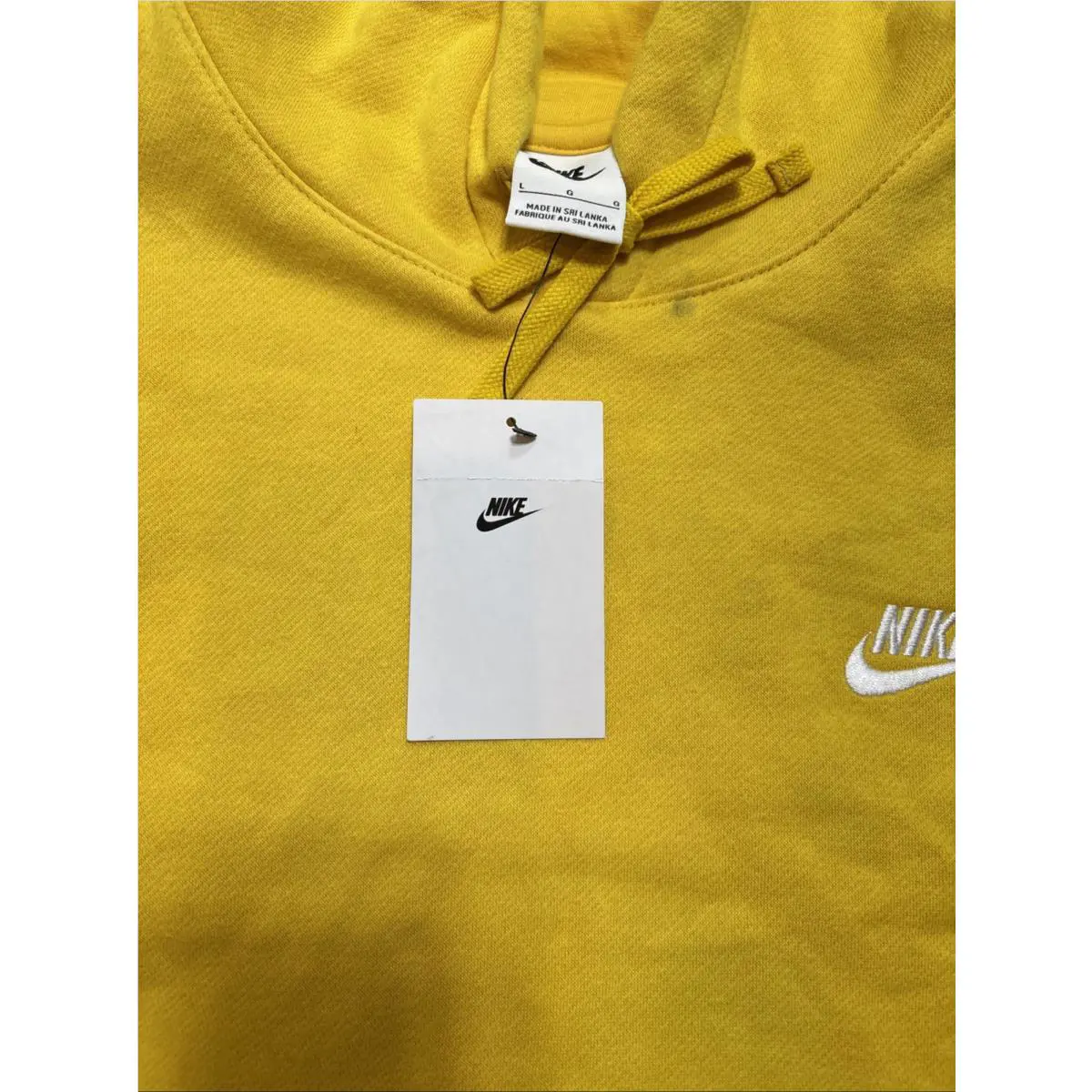 Nike clothing - Yellow (UPC: 0195245423766) 2