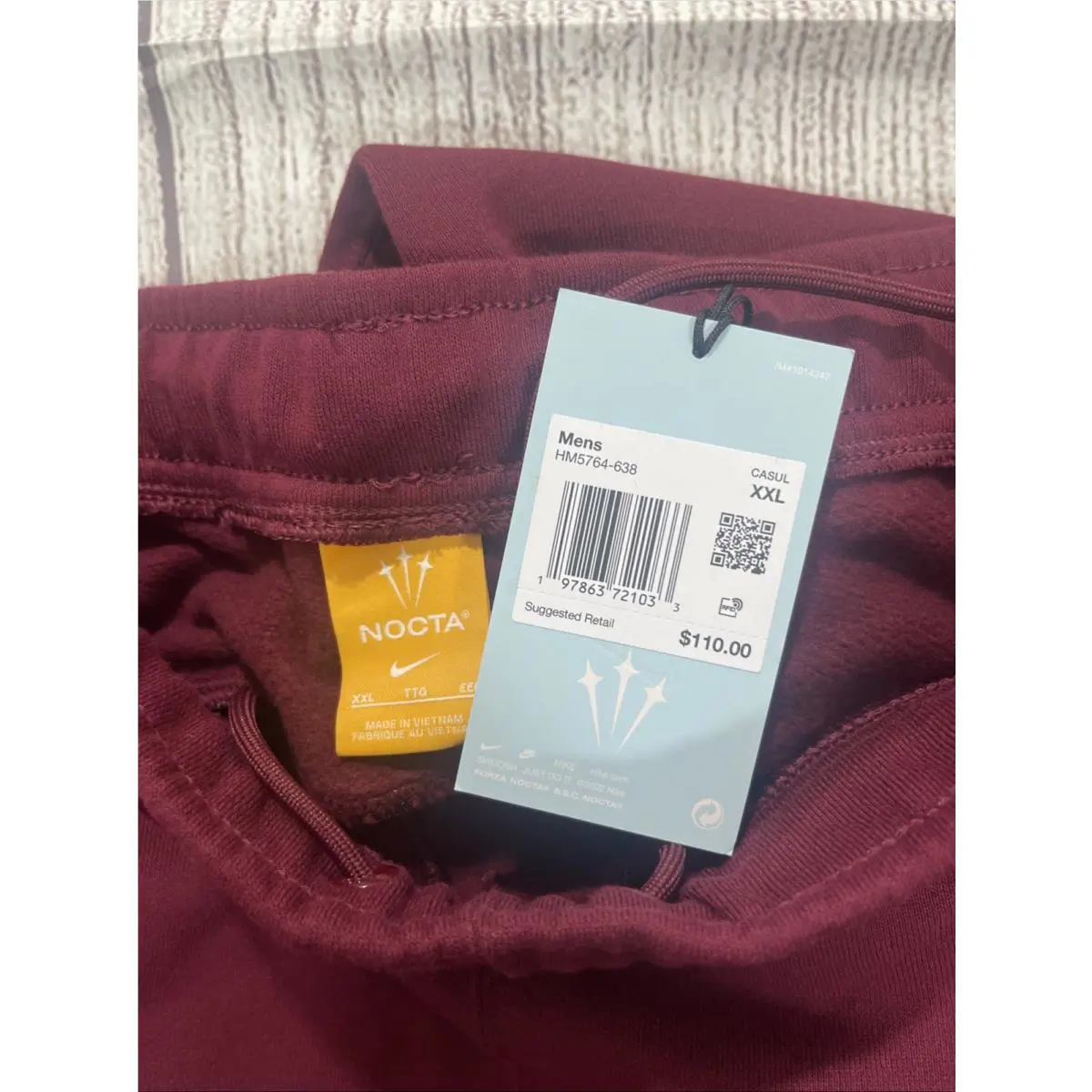 Nike clothing - Maroon (UPC: 197863720913) 10