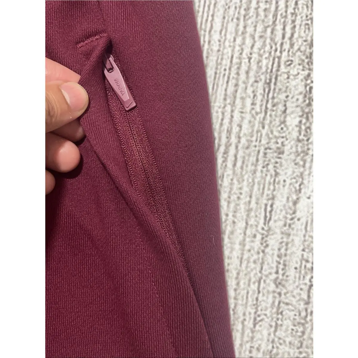 Nike clothing - Maroon (UPC: 197863720913) 3