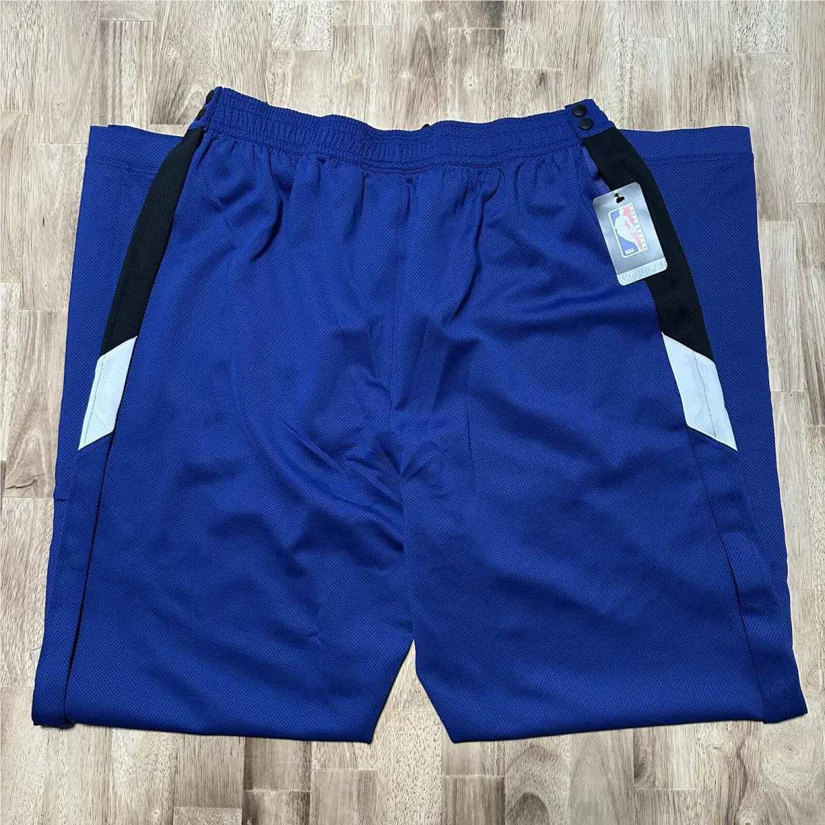 Nike clothing - Nike LA Clippers Therma Flex - Blue (UPC: 193148552019) 3