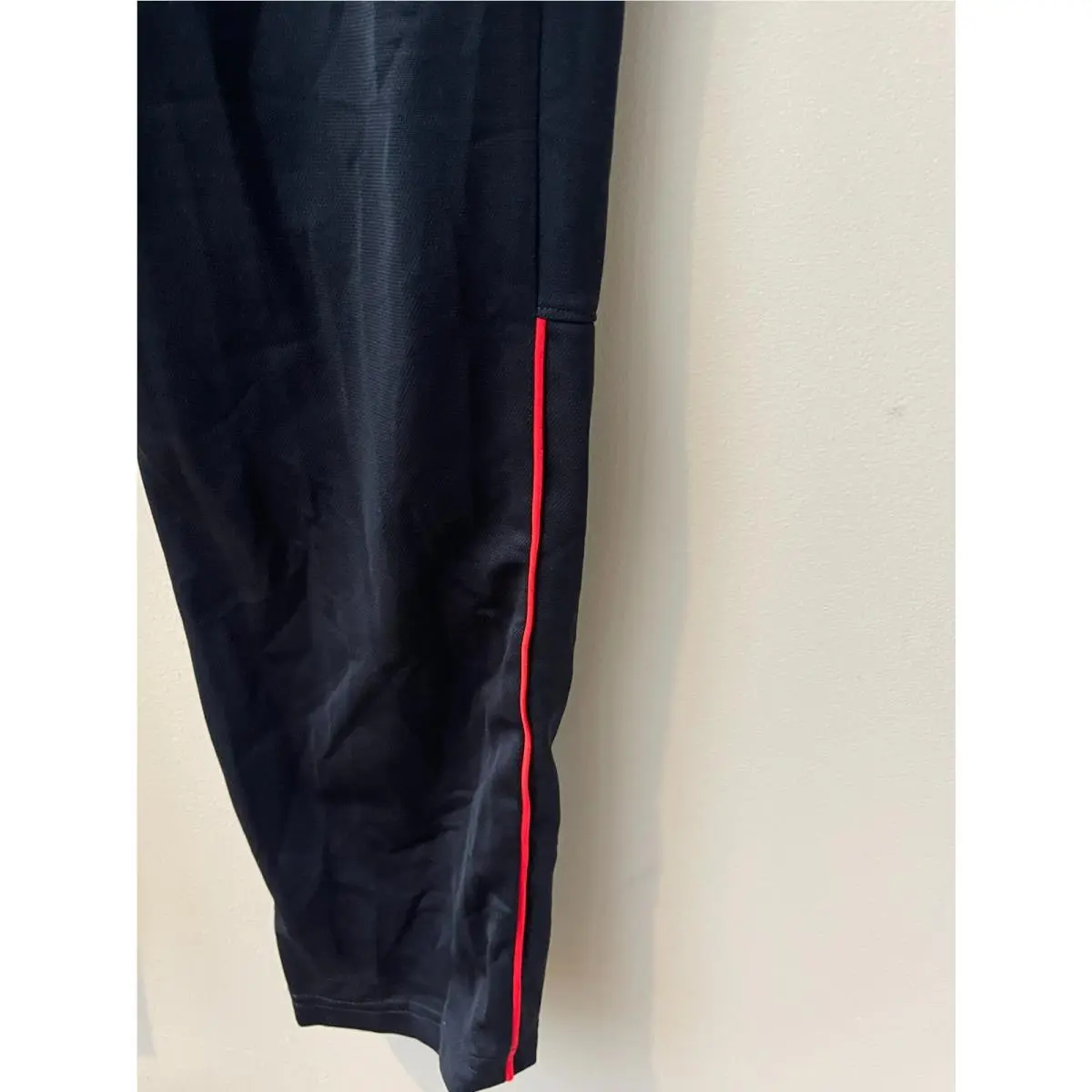 Nike clothing - CW6131-015 - CW6131-015 - Black (UPC: 195238684556) 8