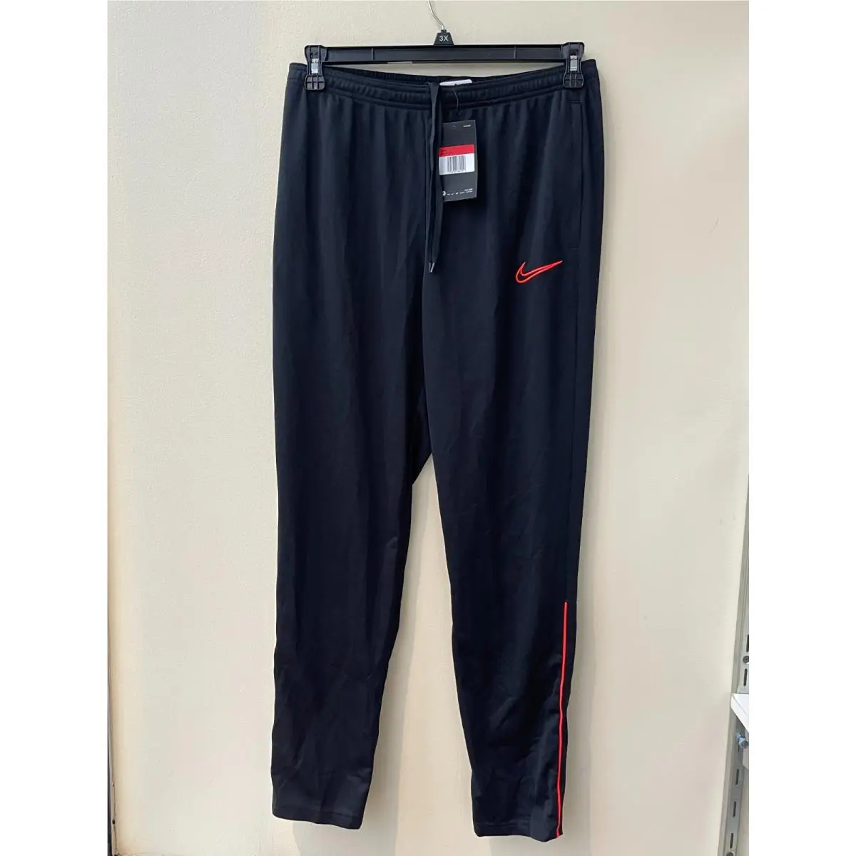Nike clothing - CW6131-015 - CW6131-015 - Black (UPC: 195238684556) 6