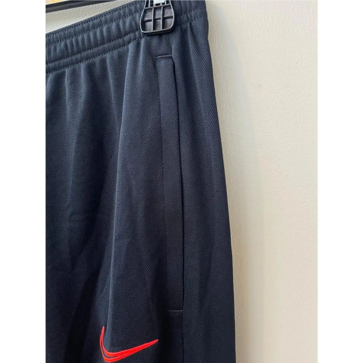 Nike clothing - CW6131-015 - CW6131-015 - Black (UPC: 195238684556) 12