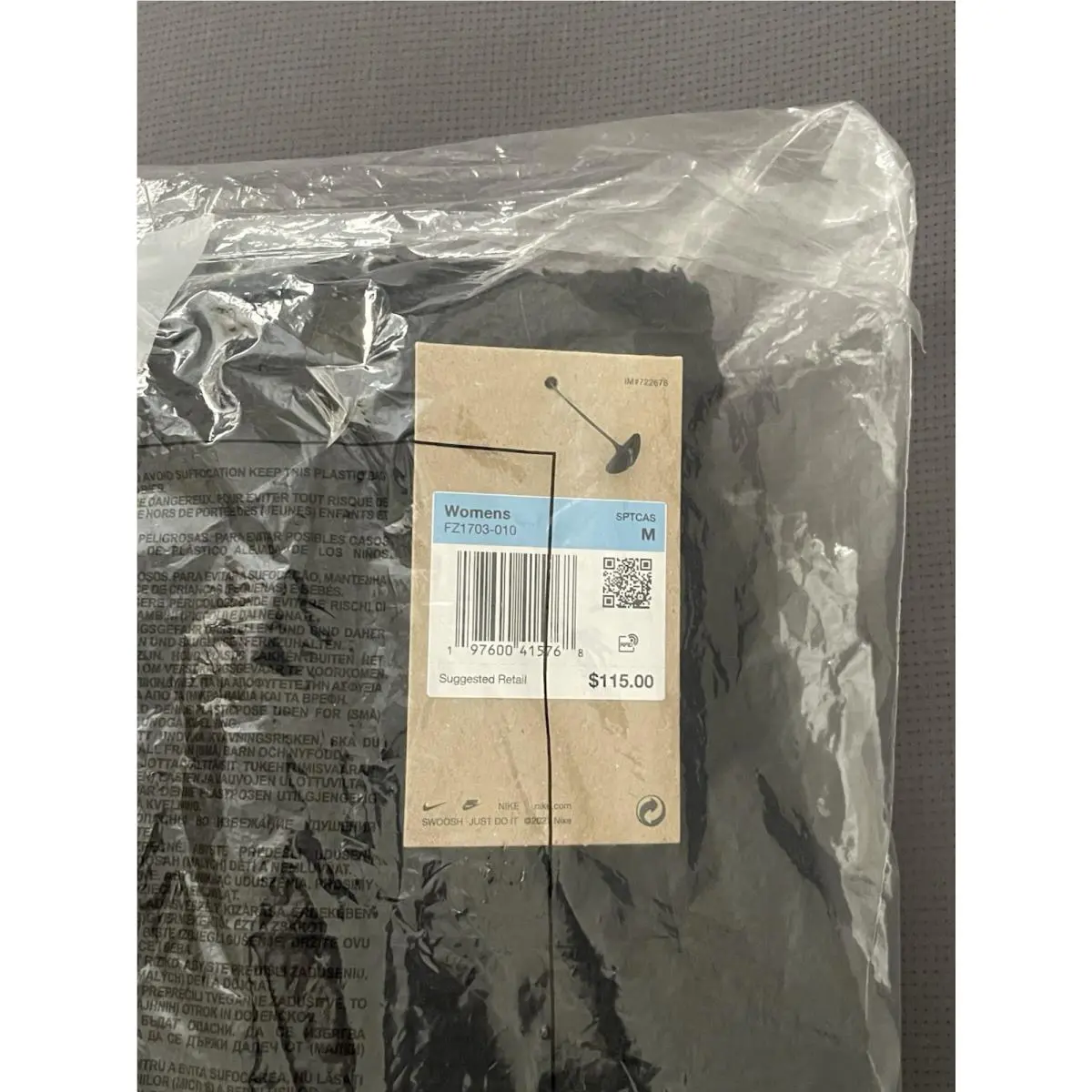 Nike clothing - FZ1703-010 - FZ1703-010 - Black (UPC: 0197600415768) 2