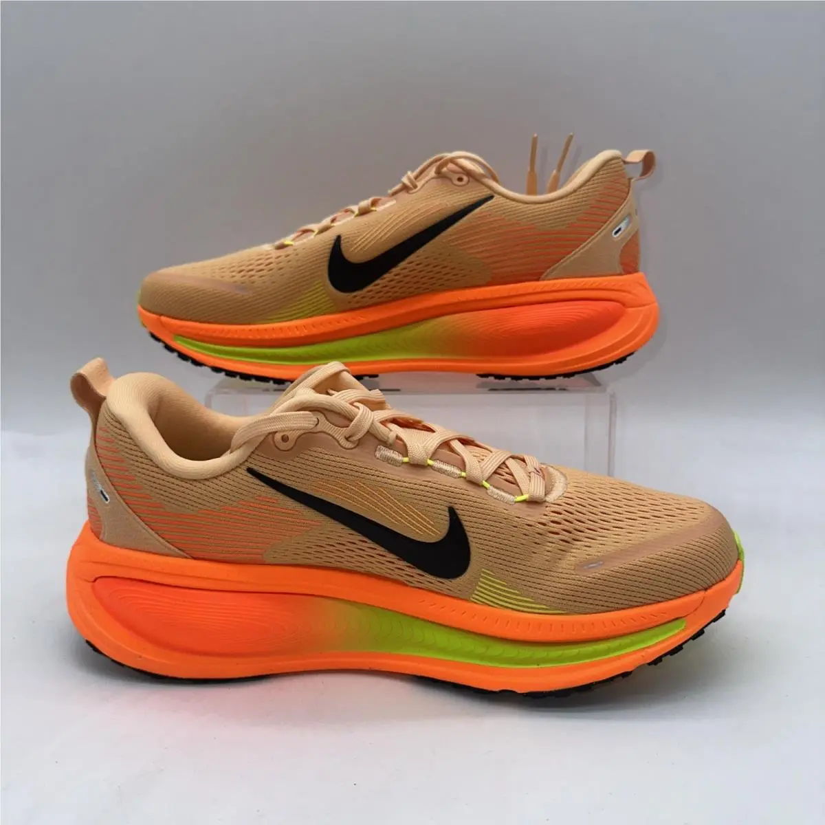 Nike shoes - Nike Vomero 18 - Vomero - HM6803 700 - Orange Chalk/Black (UPC: 198481388141) 0