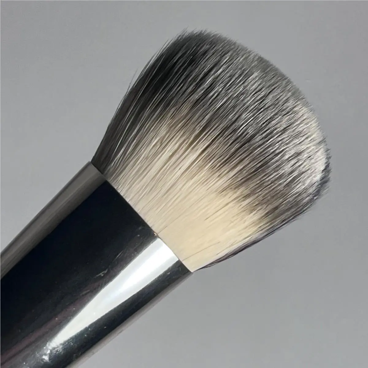 Mac Brush Face Powder Blush Foundation Eye Choose Natural Synthetic 128 (split fibre brush) by MAC Cosmetics