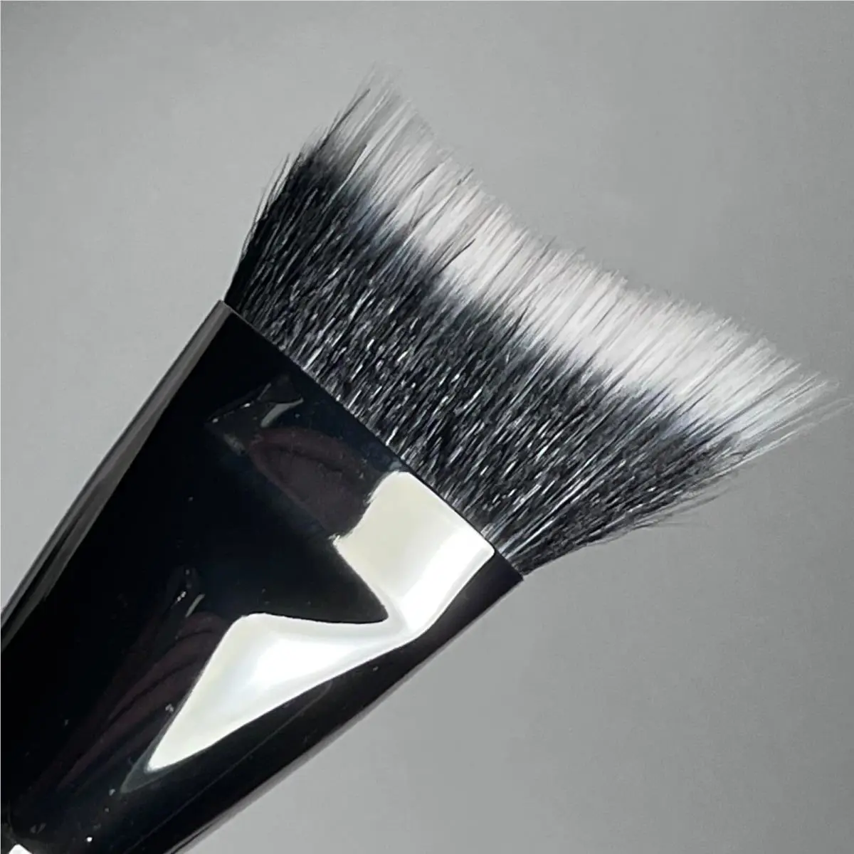 Mac Brush Face Powder Blush Foundation Eye Choose Natural Synthetic 164 (duo fibre curved sculpting brush) by MAC Cosmetics