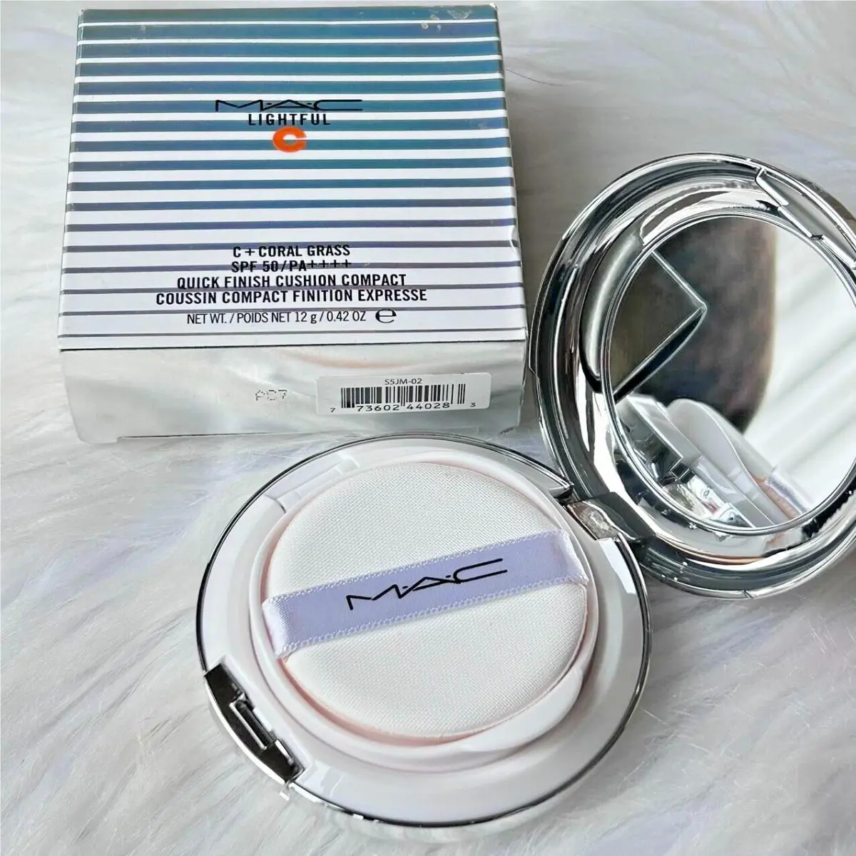 Mac Lightful C + Coral Grass Spf 50 Cushion Compact Light 12 g/0.42 oz Rare