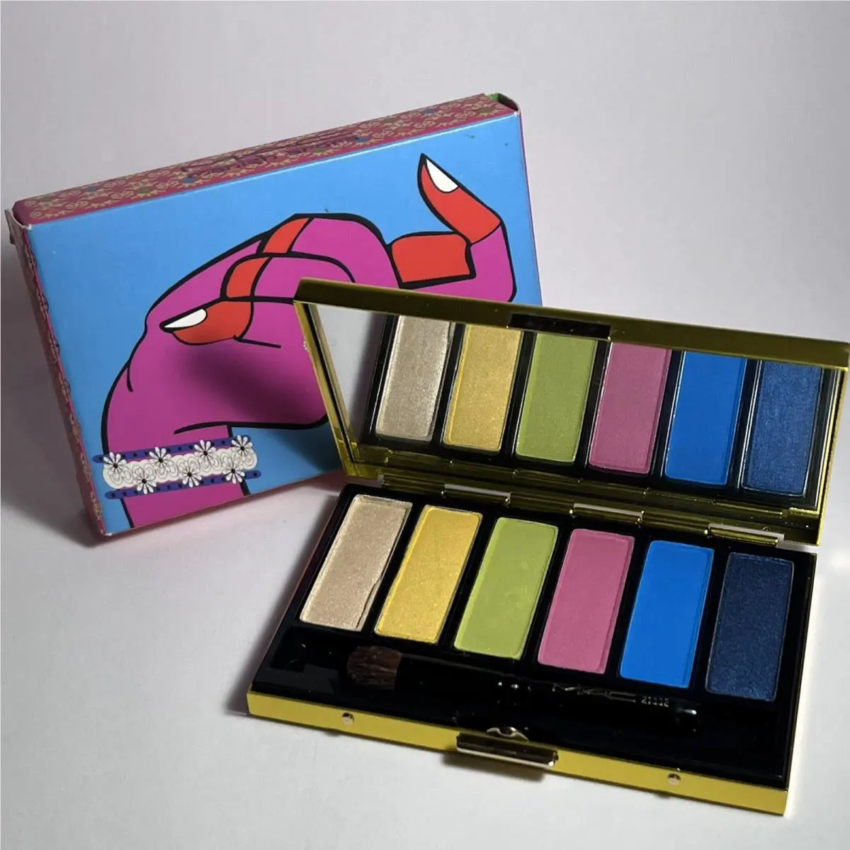 Mac Eyes ON Manish 6 Eyeshadow Palette Manish Arora Limited Edition