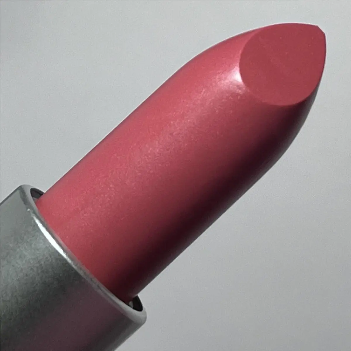 Mac The Girl Next Door Lustre Lipstick Light Neutral Pink