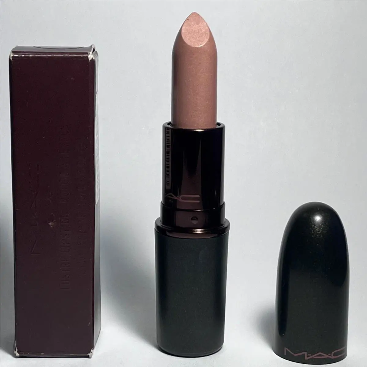 Mac Expensivo Lustre Lipstick Belle Azure Peach with White Pearl
