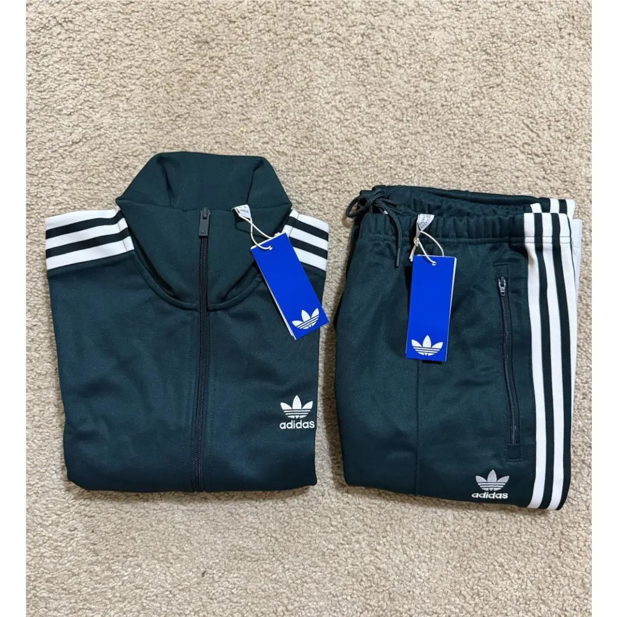 Adidas clothing - Dark Green ( Aurora Ivy ) 0