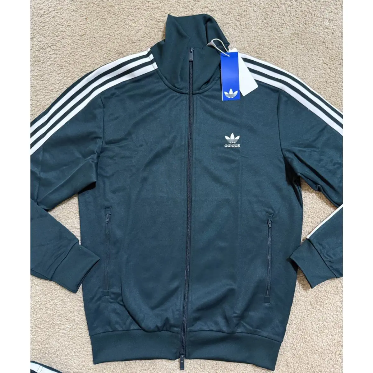 Adidas clothing - Dark Green ( Aurora Ivy ) 1