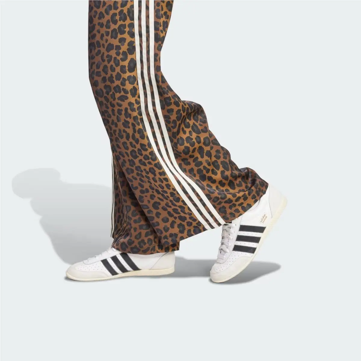 Adidas clothing - KA2666 - KA2666 - Multicolor / Bronze Strata 18