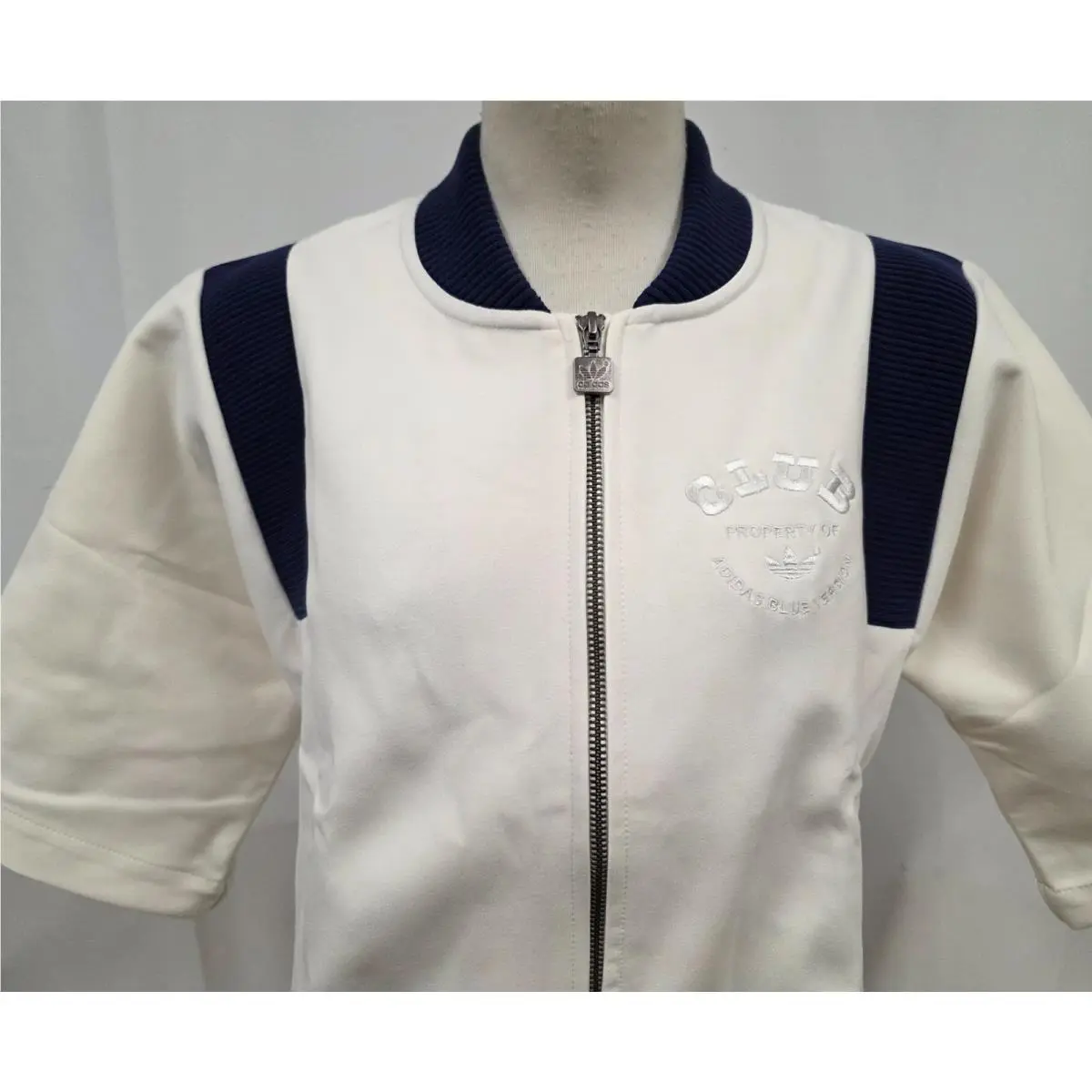 Adidas clothing - Chalk White 0