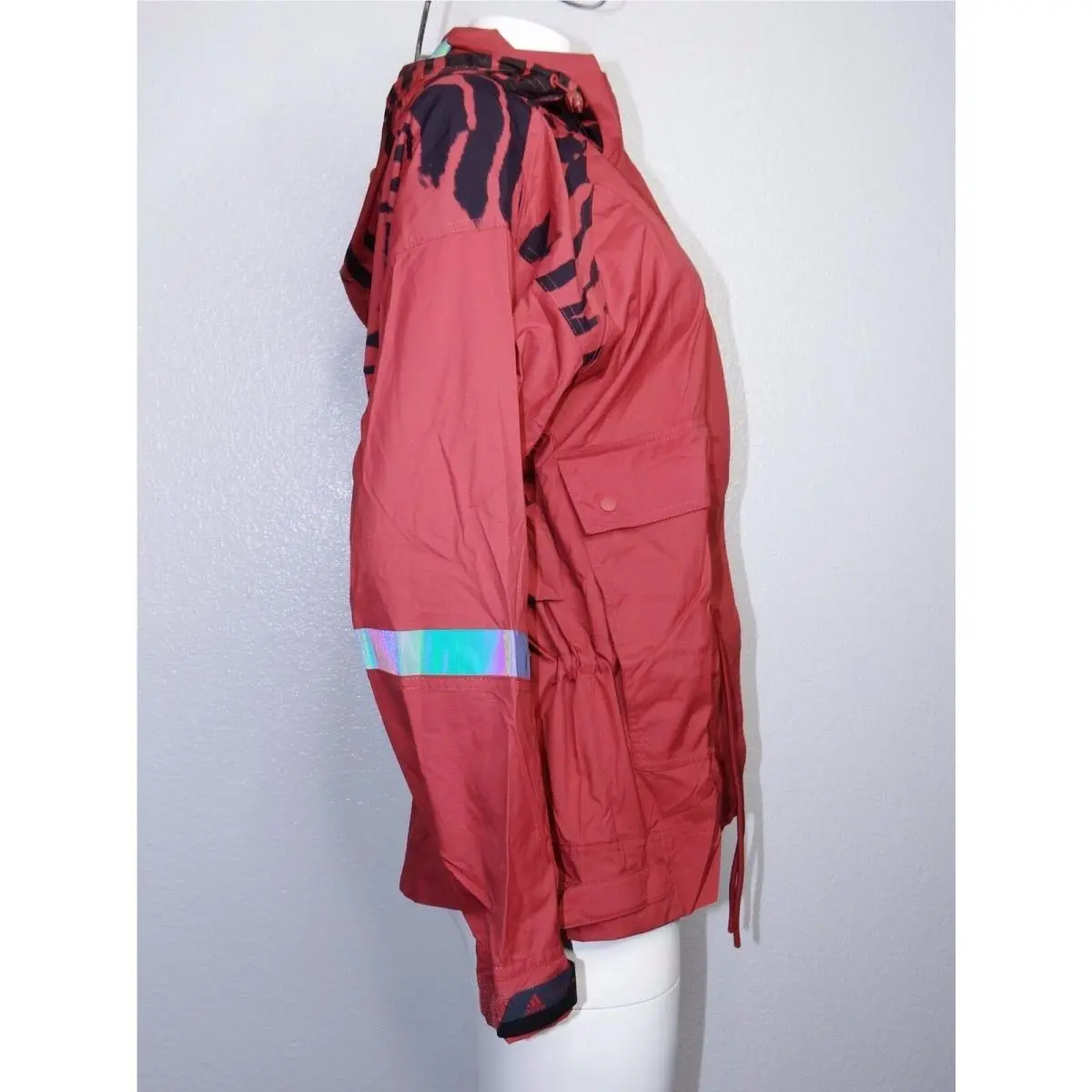 Adidas clothing - Run ULT - Run ULT - 122733076 - Red (UPC: 192613459099) 2