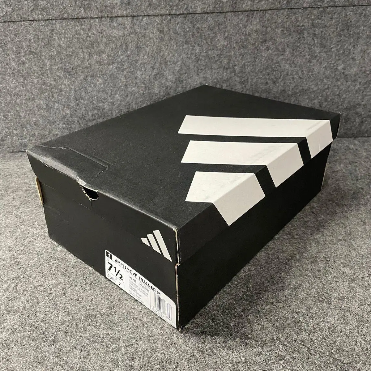 Adidas shoes - VS171627 - vs-171627 - Black (UPC: 197611387443) 4