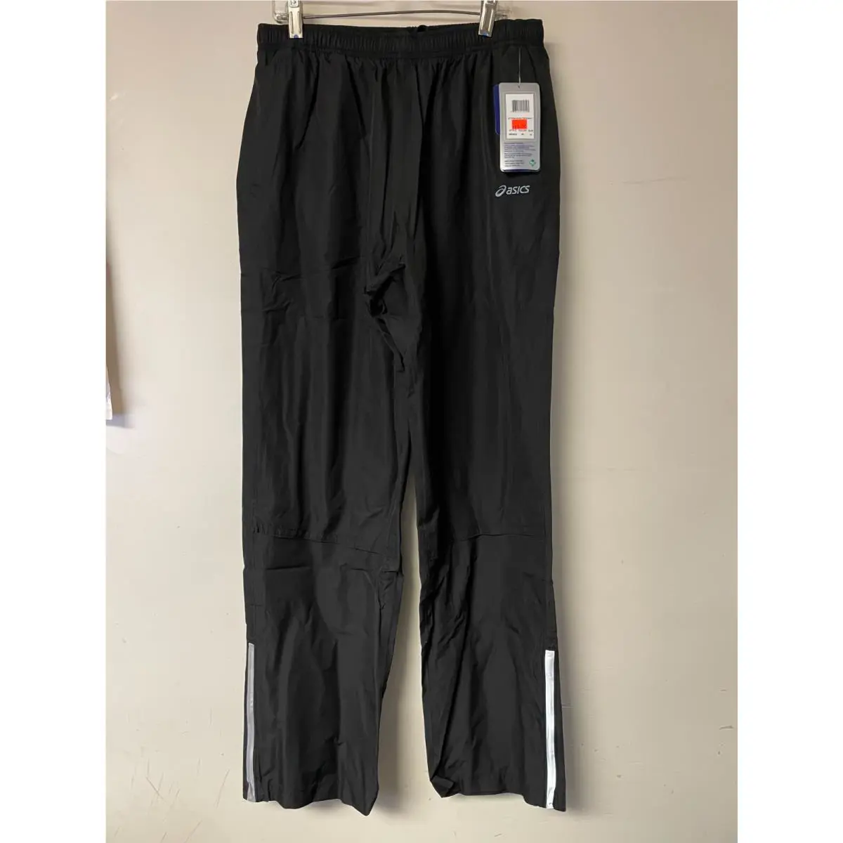 Asics clothing - ASICS Storm Shelter - Storm Shelter - Black 3