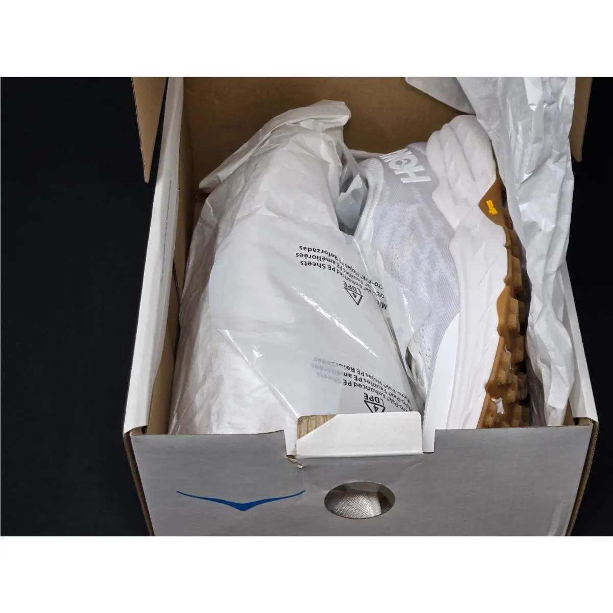 Hoka shoes - Hoka One One Speedgoat 5 - 1123158/WNCL - White 8
