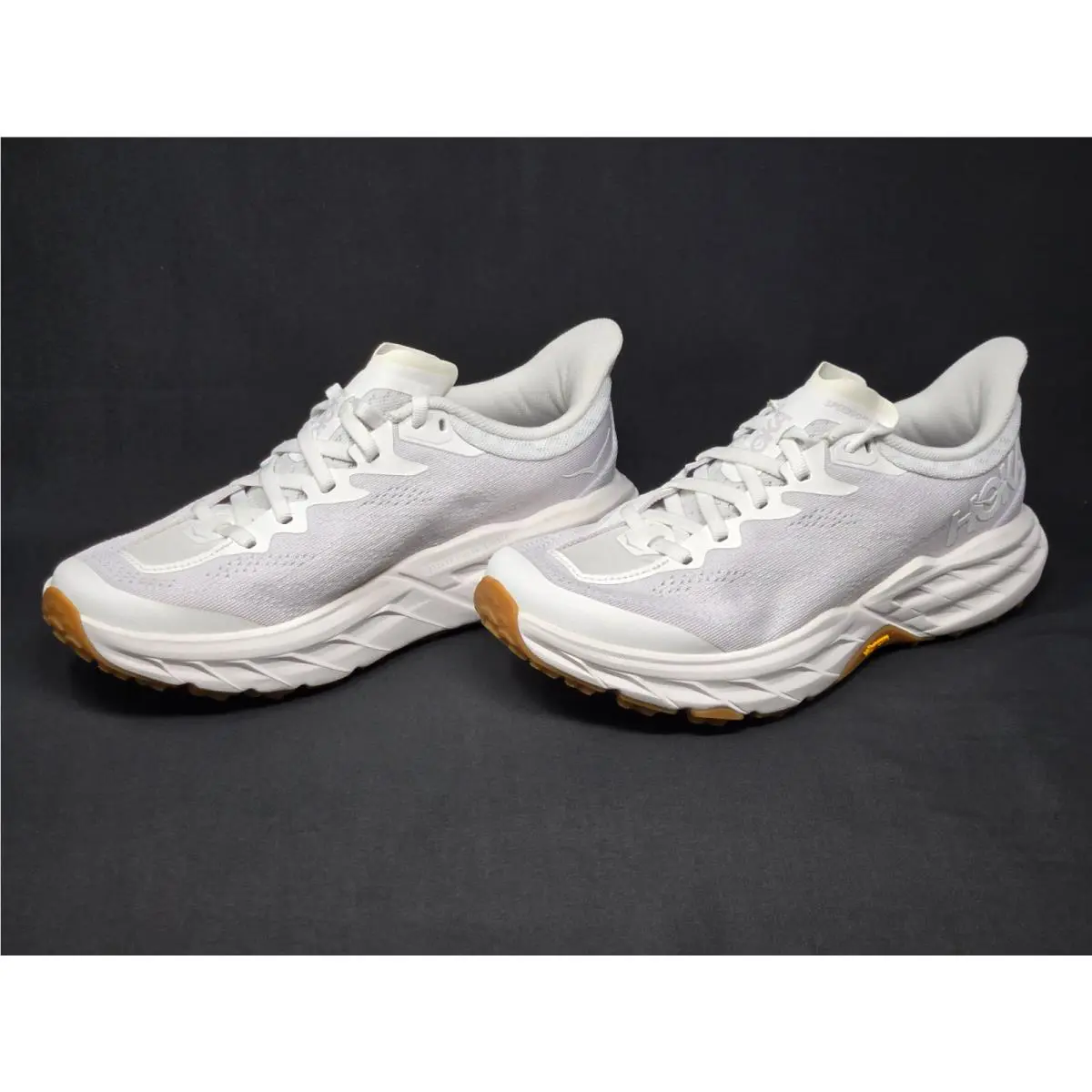Hoka shoes - Hoka One One Speedgoat 5 - 1123158/WNCL - White 10