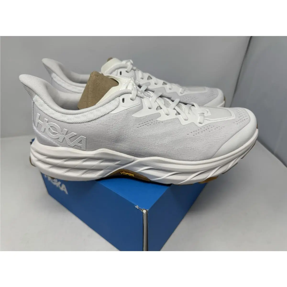 Hoka One One Speedgoat 5 Men`s Size 8 D Running Shoes White/gum