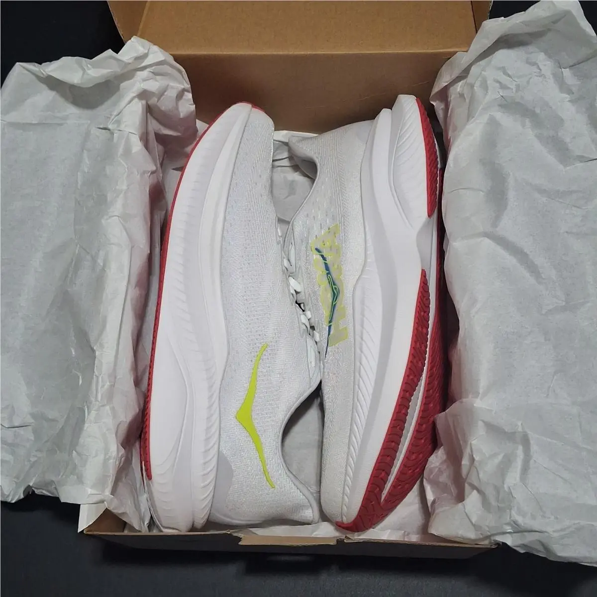 Hoka shoes - Hoka One One Mach 6 - 1147790-WNCL - White 0
