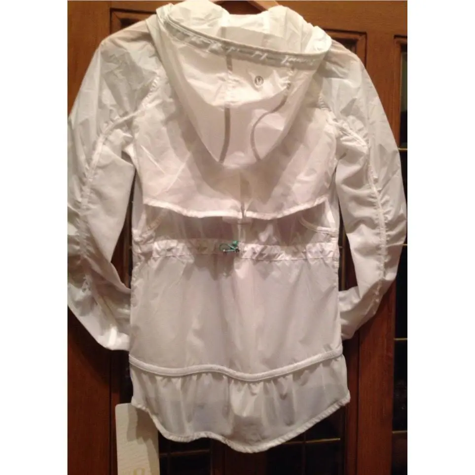 Lululemon clothing - White 4
