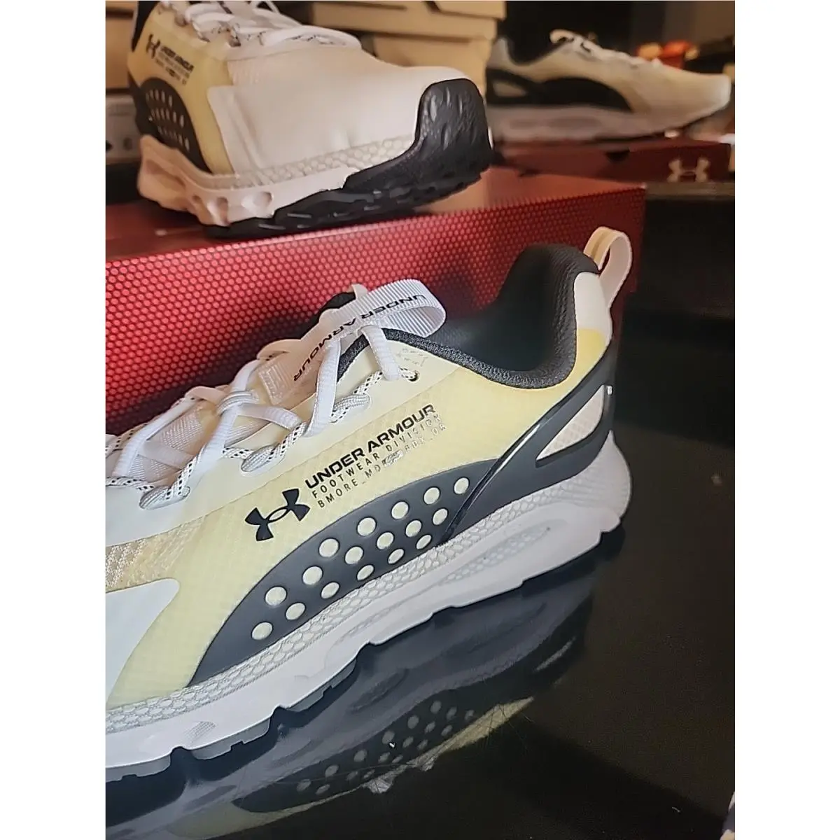 Under Armour shoes - Under Armour HOVR Infinite 2 - 3023633-100 - White 9
