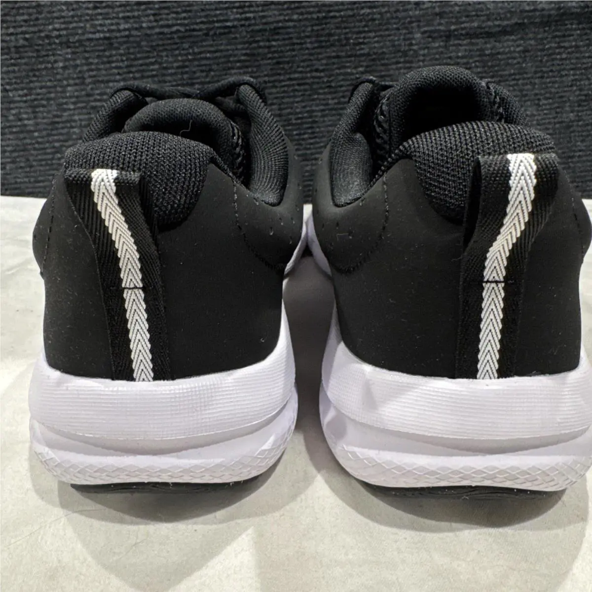 Under Armour shoes - Under Armour Charged Assert - Charged Assert - Black 3