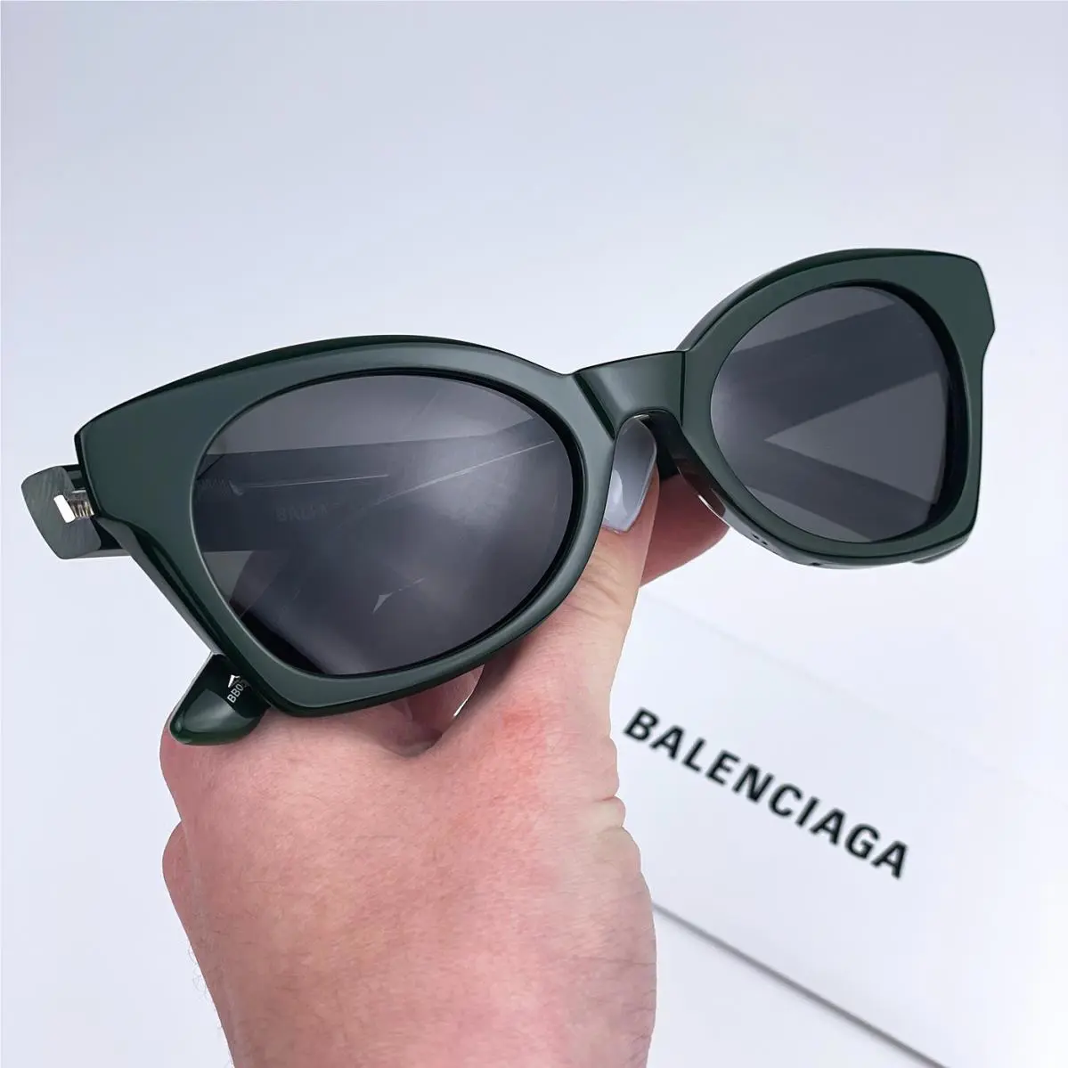 Balenciaga Women Sunglasses Green Grey Cat Eye BB0230S 006