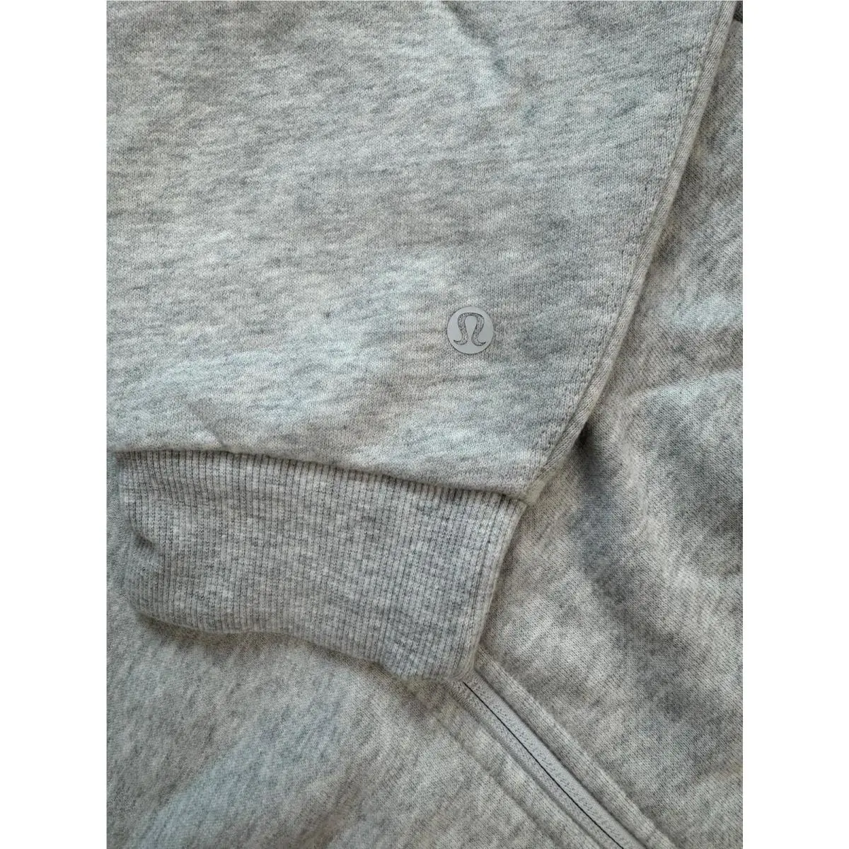 Lululemon clothing - White 3