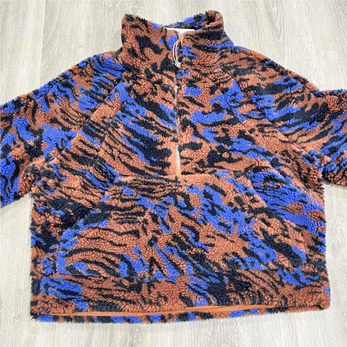 Lululemon clothing - Multicolor 1