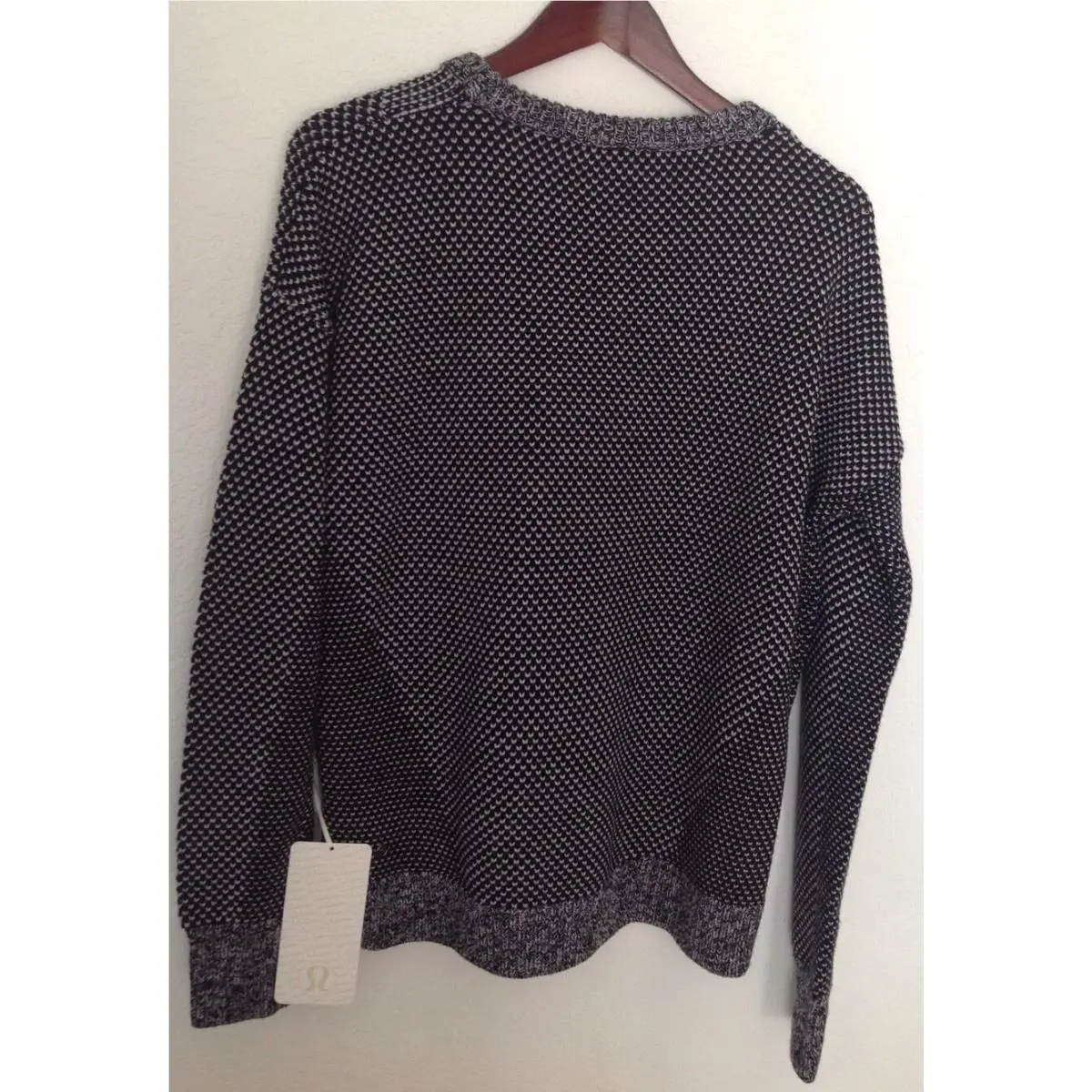 Lululemon clothing - Black/Gray 4