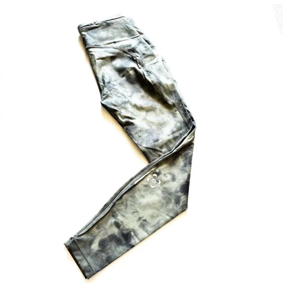 Lululemon clothing - Silver 5
