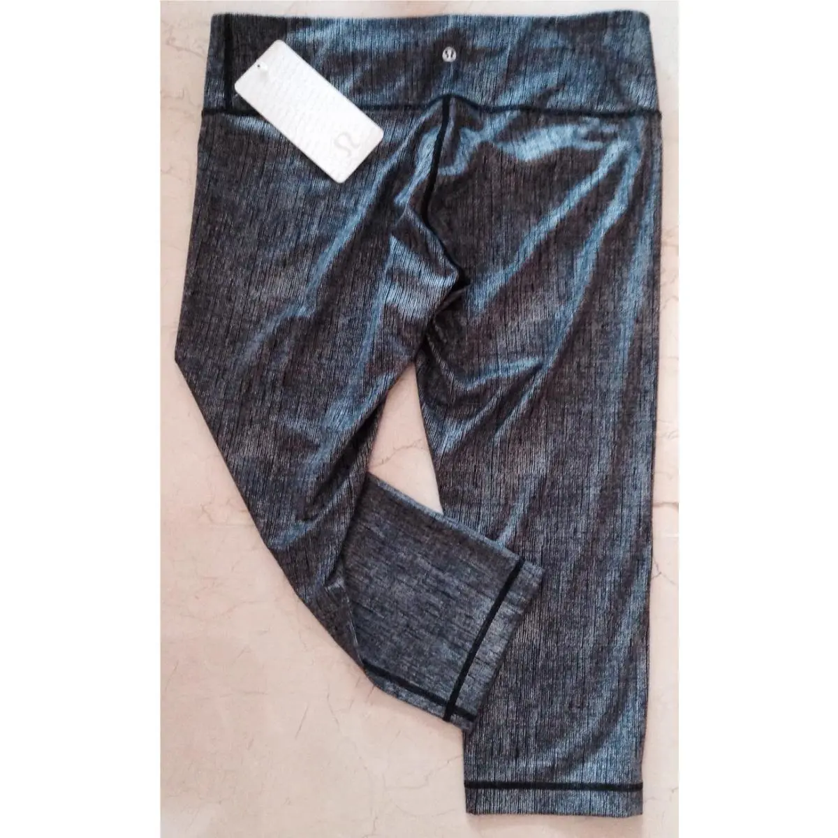 Lululemon clothing - Black 2