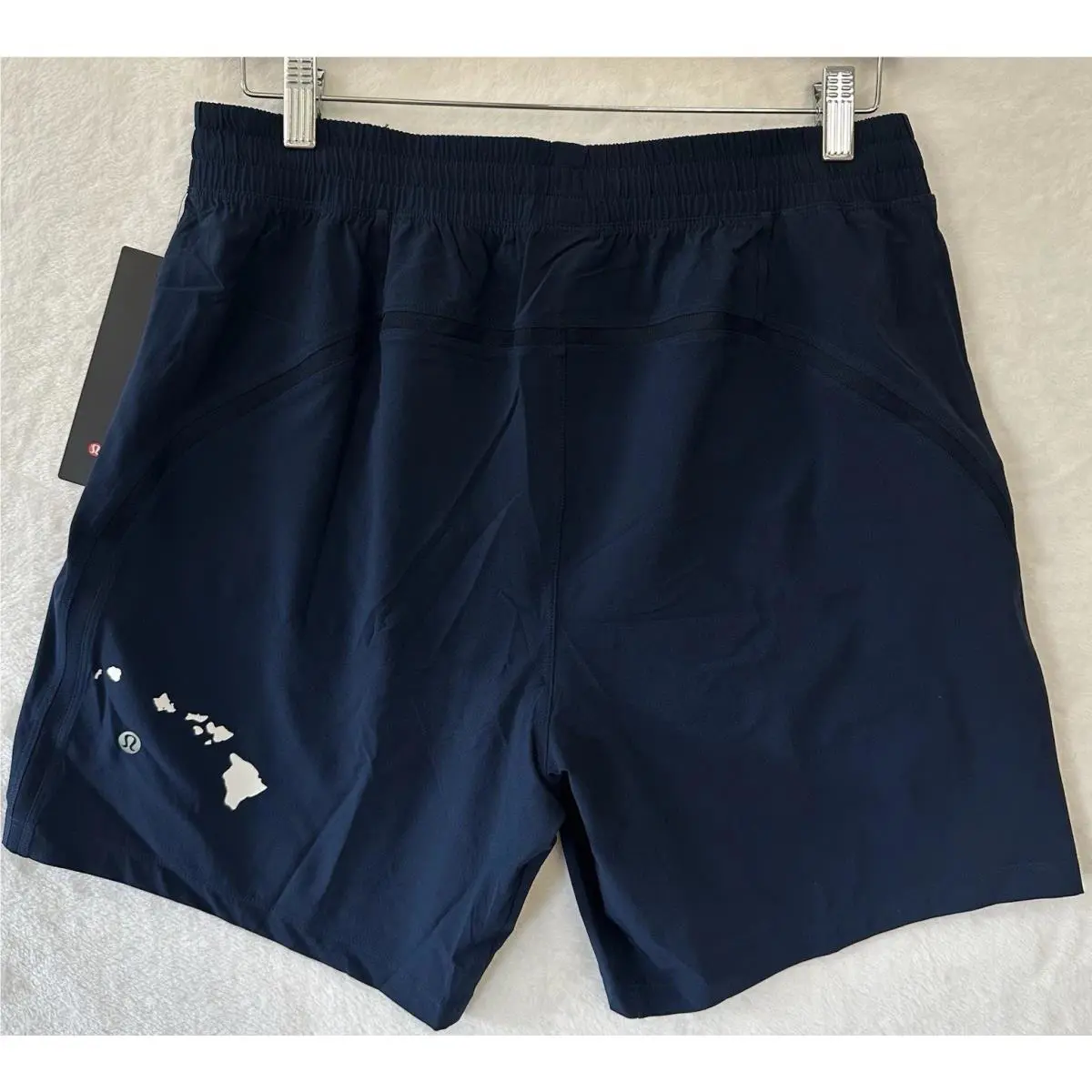 Lululemon Hawaii Imprint Pace Breaker Short 7 LL Men s Large Navy Blue