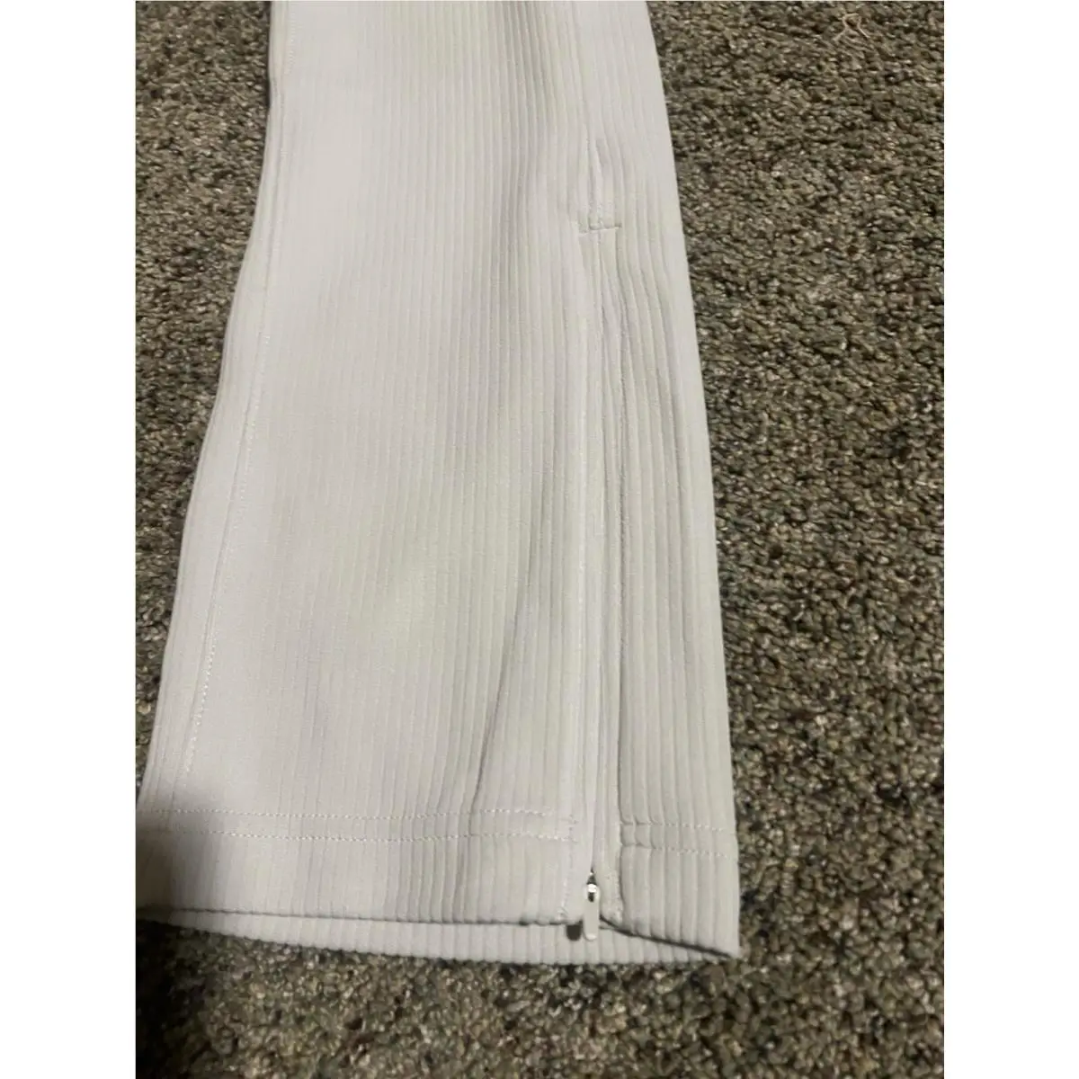 Lululemon clothing - Bone 0