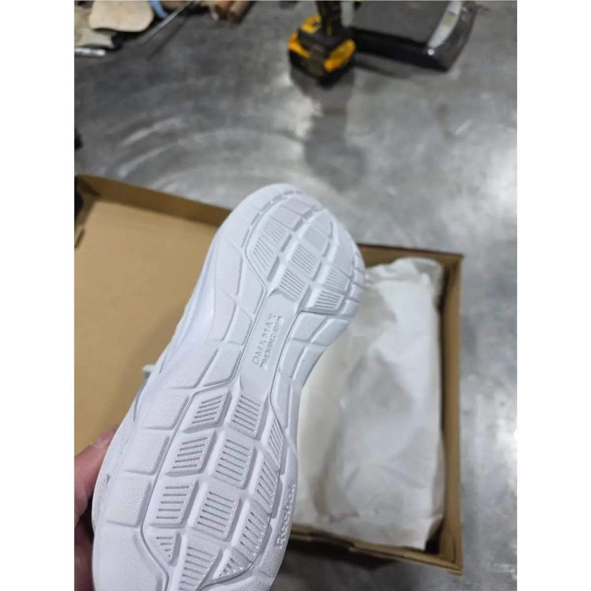 Reebok shoes - Reebok WALK ULTRA 7 DMX MAX WIDE - FU7281 - White (UPC: 193105959233) 1