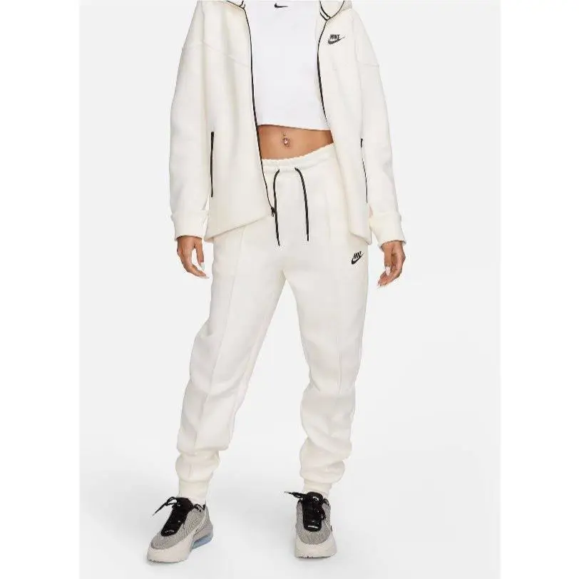 Nike clothing - FB8330-110 - FB8330-110 - White 1