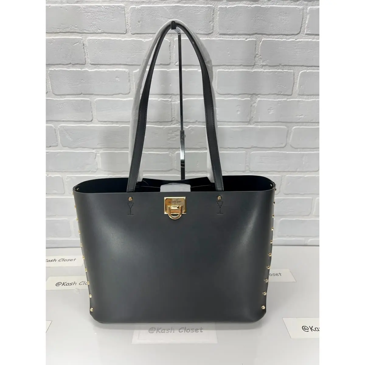Manhattan Large Tote Black by Michael Kors