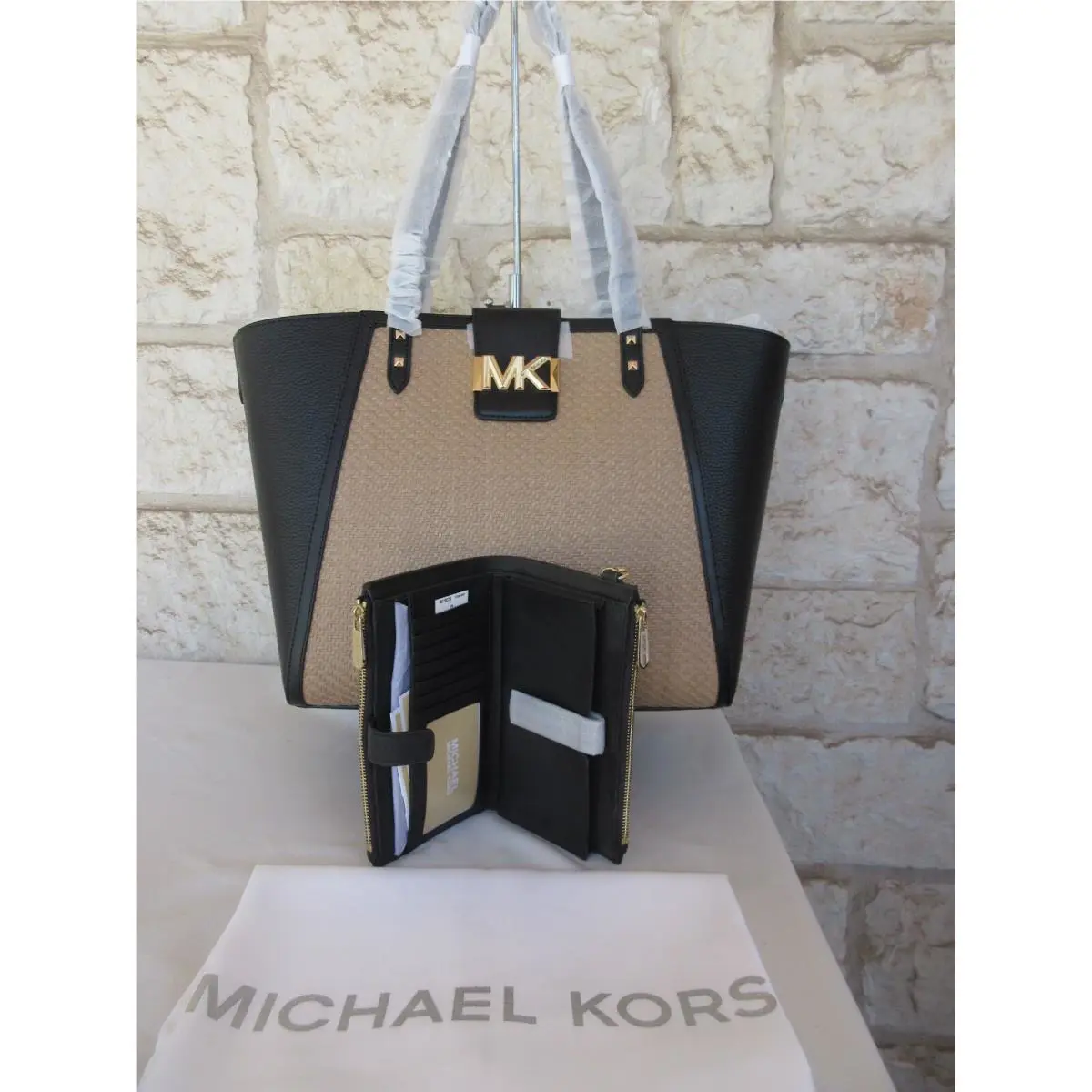 Michael Kors Karlie LG Leather/straw Tote or Tote+wristlet Set Black or Brown