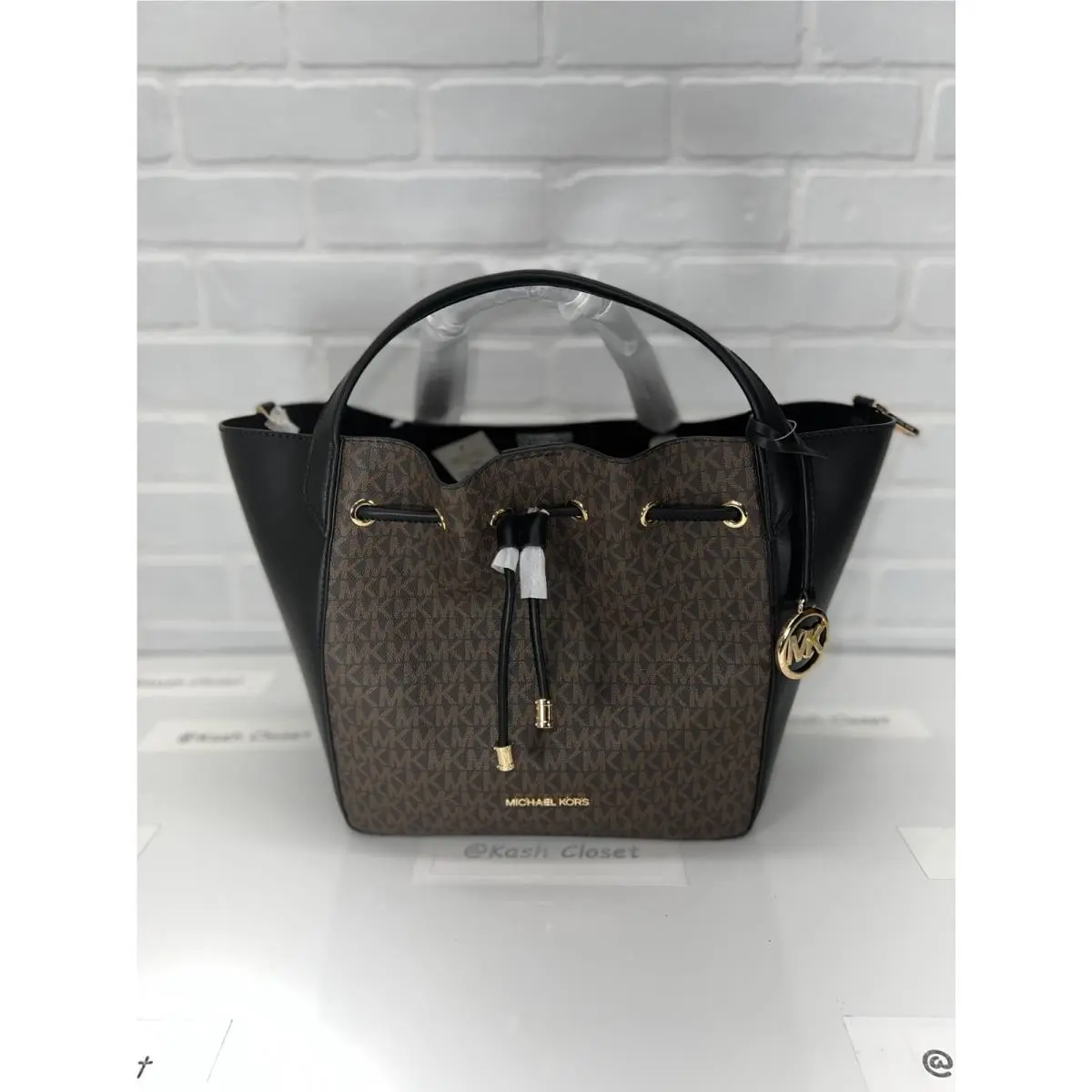 Michael Kors Bucket Phoebe Tote Bag Large Two Tone MK Signature