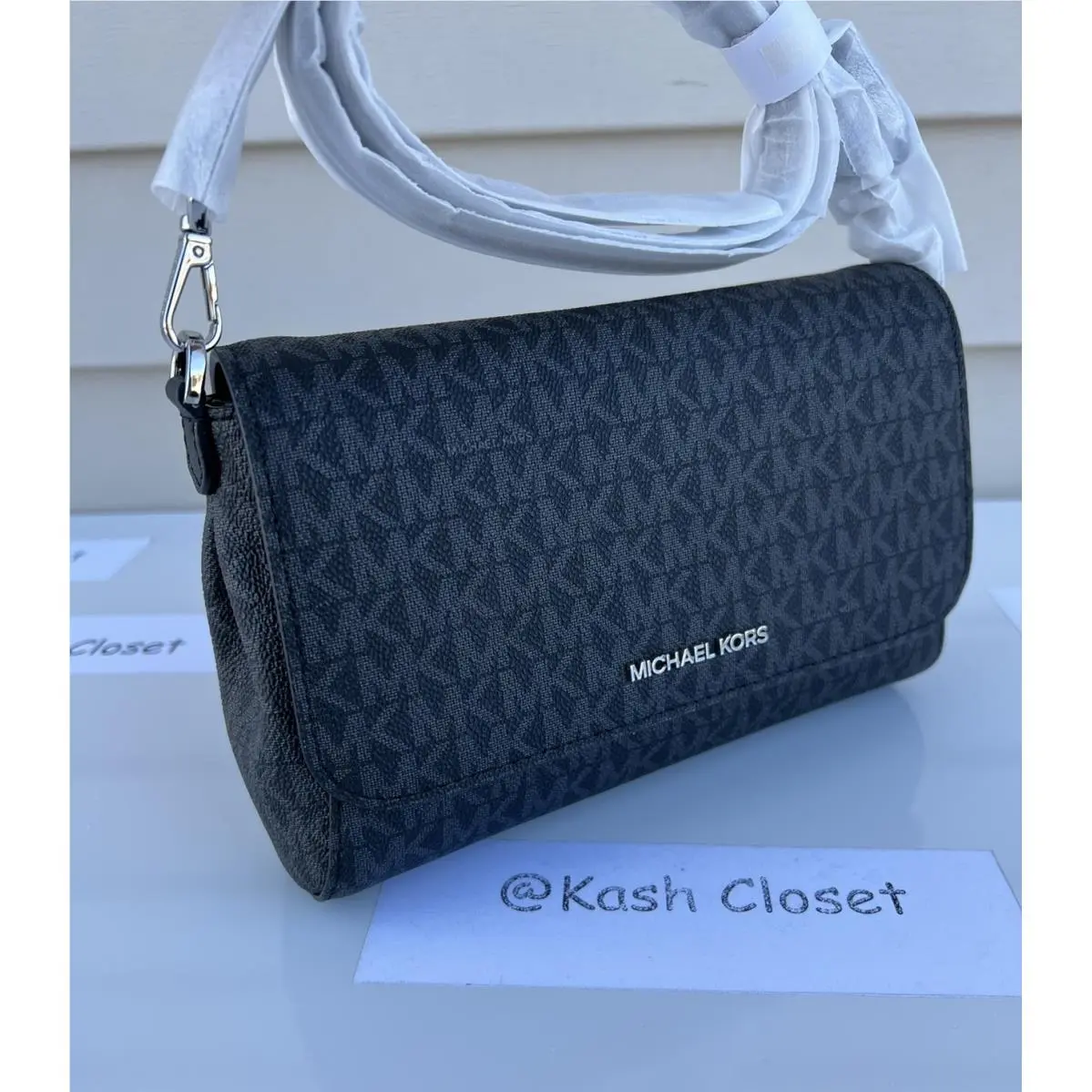 Crossbody Convertible Clutch Bag Jet Set Medium Purse Black Signature by Michael Kors
