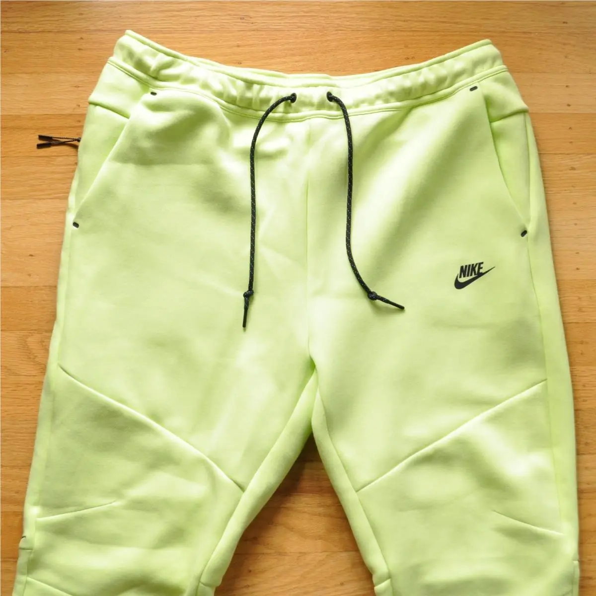Nike clothing - HV0959736 - HV0959736 - Yellow 3